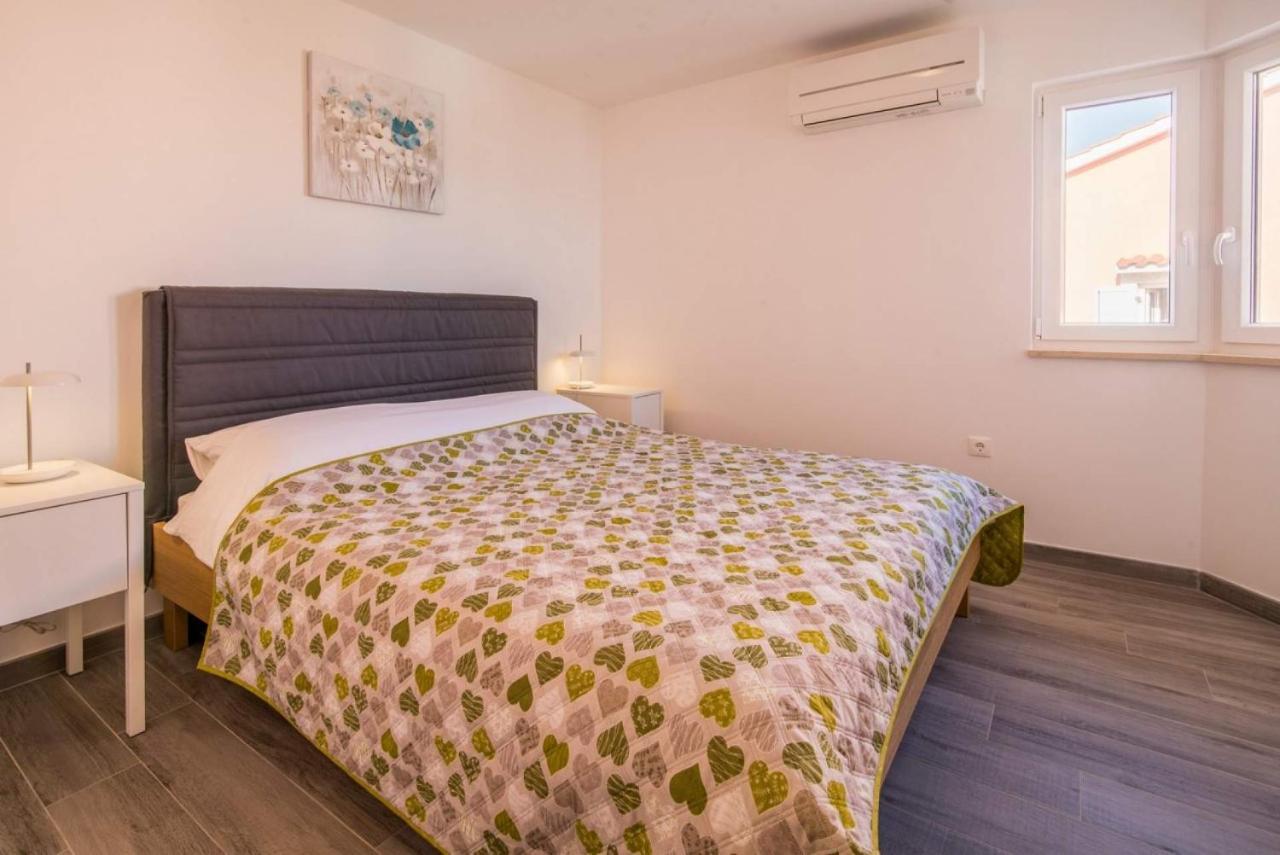 Apartman Zoe Врбник Экстерьер фото